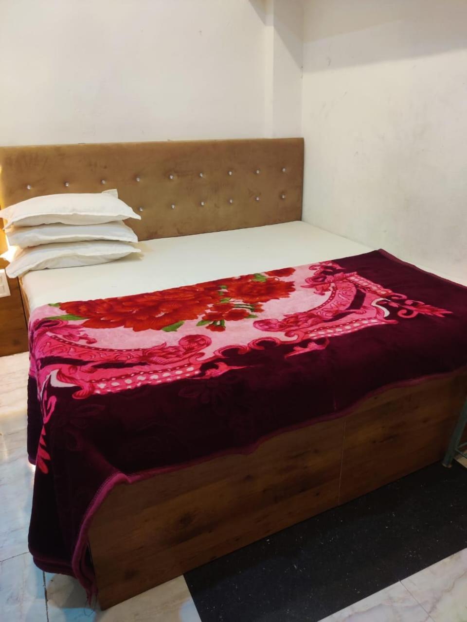 Hotel Amritam Inn อุจเจน ภายนอก รูปภาพ